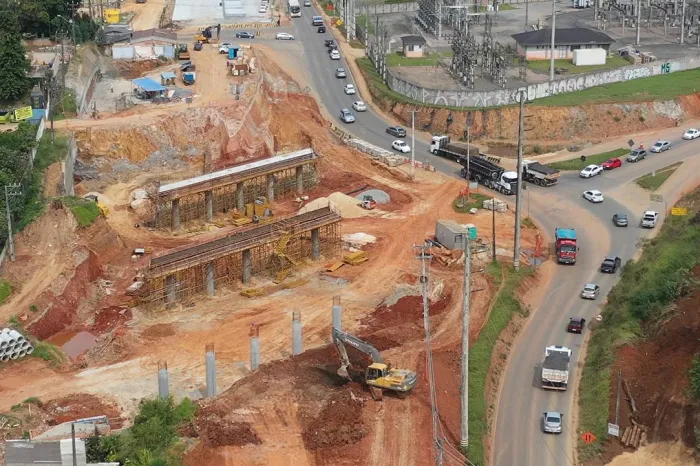 Duplicação da Rodovia dos Minérios em Almirante Tamandaré chega a 56,21%
