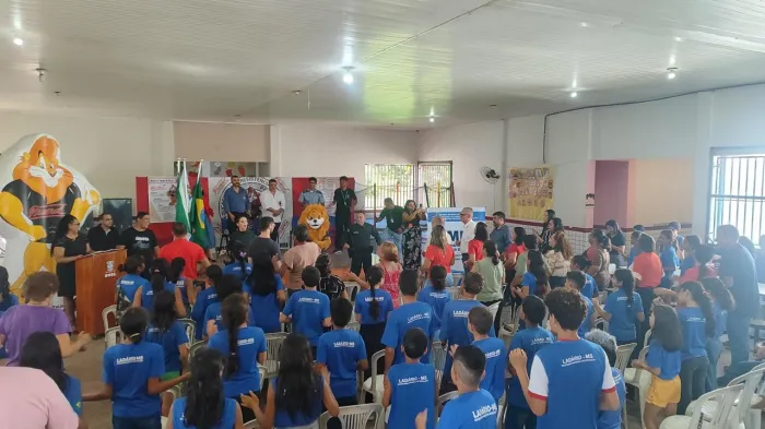 Polícia Militar e Comunidade Unidas pela Prevenção: PROERD é lançado com entusiasmo em Ladário