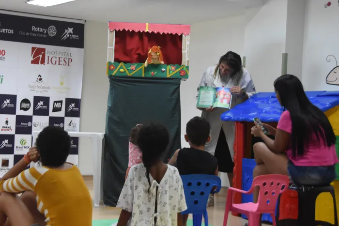 Ação de Páscoa diverte as crianças internadas no Hospital Irmã Dulce