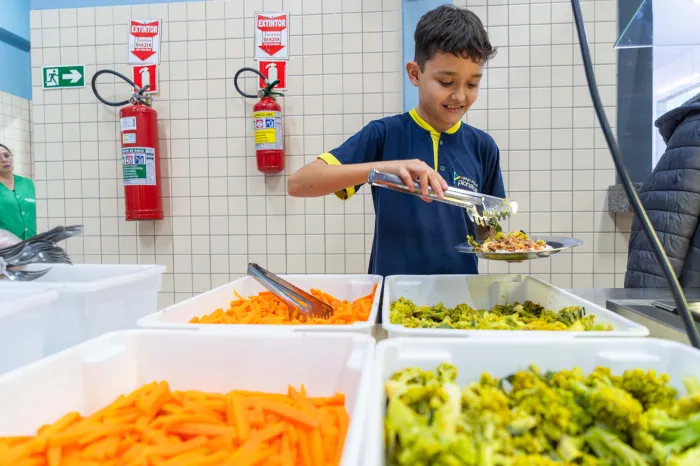 1 em cada 4 alimentos da agricultura familiar destinados às escolas do Paraná são orgânicos