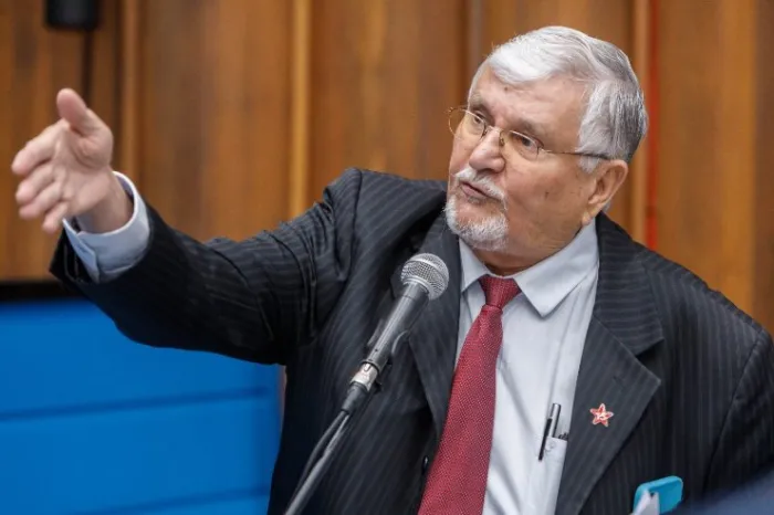 Zeca solicita poço com sistema de captação de água para comunidades de Coxim e Naviraí