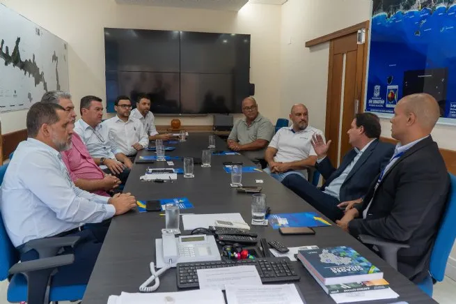 São Sebastião busca apoio da cidade de São José dos Campos para ampliação do Porto