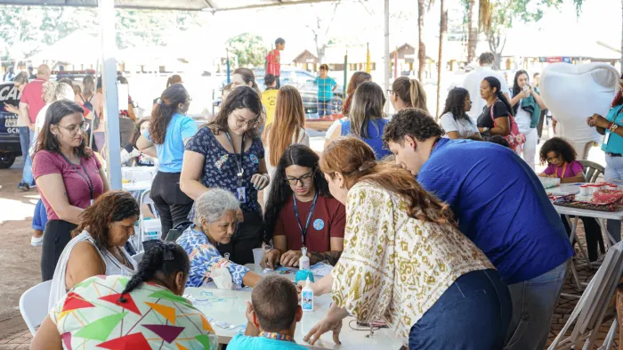 Piquenique Azul reúne crianças com autismo e familiares no Recinto