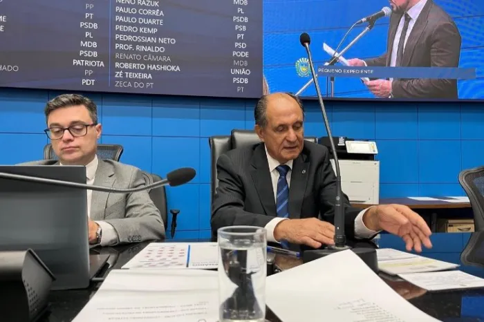 Zé Teixeira solicita infraestrutura para bairros de Dourados