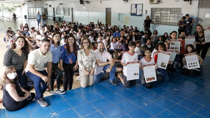 Alunos da Darcy Ribeiro lançam jornal escolar em múltiplos formatos