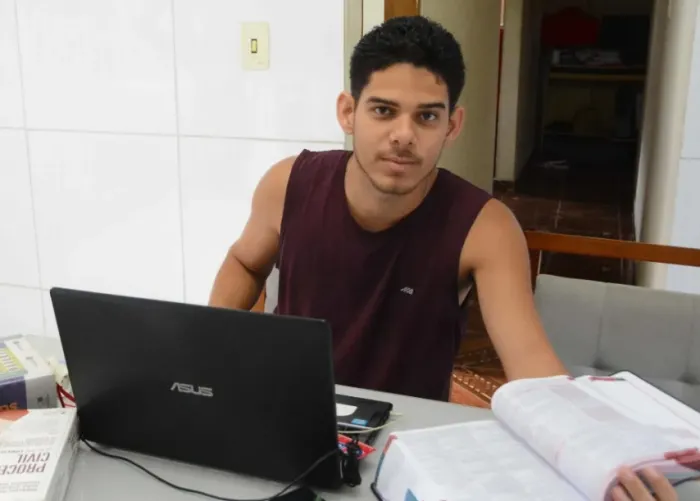 Prefeitura de João Pessoa publica edital do programa Apoio Universitário e inscrições começam dia 30