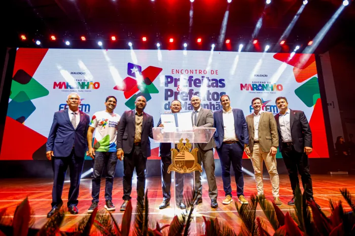 - A assinatura ocorreu durante a solenidade de abertura do Encontro de Prefeitas e Prefeitos do Maranhão (Foto: Divulgação)