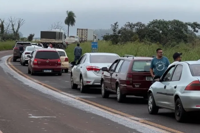 Bloqueio do MST paralisa BR-060 impede Coronel David de cumprir agenda em Sidrolândia