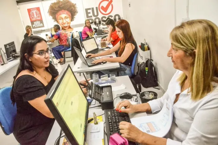 Prefeitura assina 81 novos contratos do programa ‘Eu Posso’, totalizando R$ 700 mil em linhas de crédito