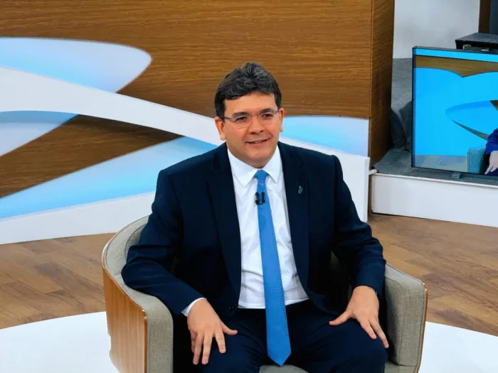 Rafael Fonteles defende educação integral e ensino técnico como forma de reduzir a pobreza e melhorar empregabilidade