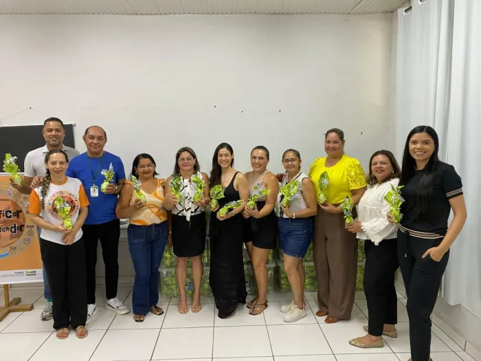 Seaspac: Departamento de Emprego e Renda capacita mulheres para produção de ovos de páscoa