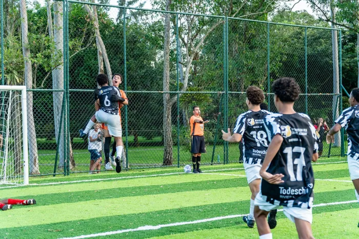 Torneio de futebol 7 de Bertioga define finalistas neste sábado (3)