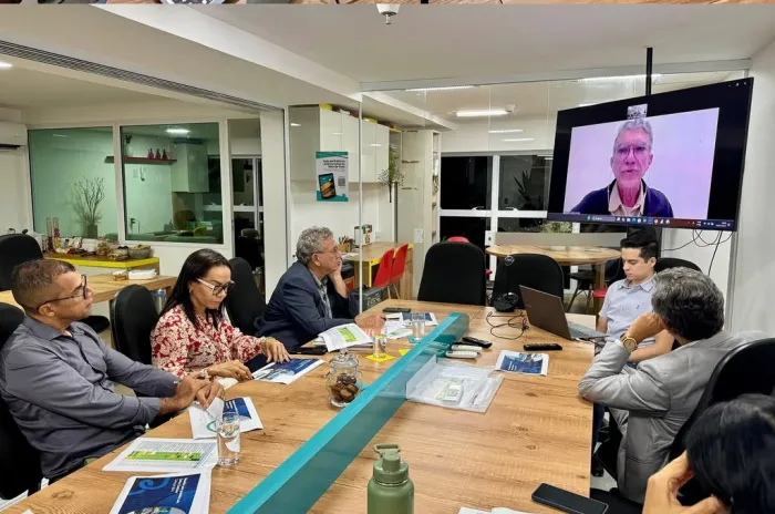 Camaçari firma parceria para fortalecer a alfabetização e a qualidade do ensino