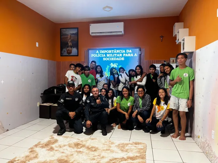 Polícia Militar realiza palestra no CAIJ sobre segurança digital e prevenção à violência contra crianças e adolescentes em Corumbá