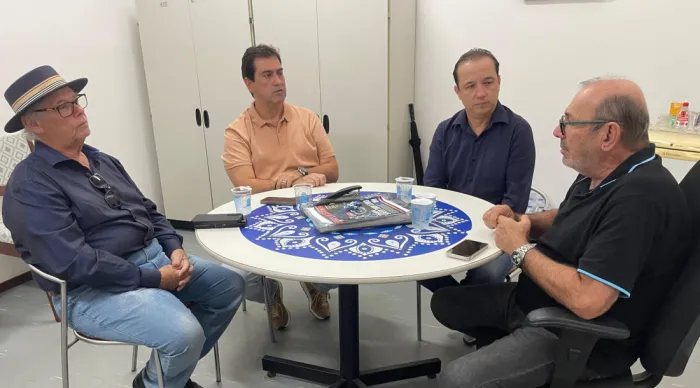 Secretários com a equipe da Orquestra Sinfônica de Sergipe/ Foto: Ascom Secult