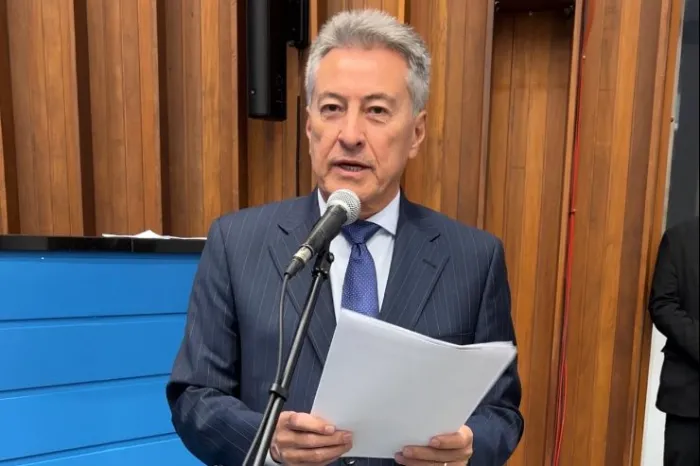 Deputado Roberto Hashioka solicita climatizadores para sala do Mais Social de Jateí