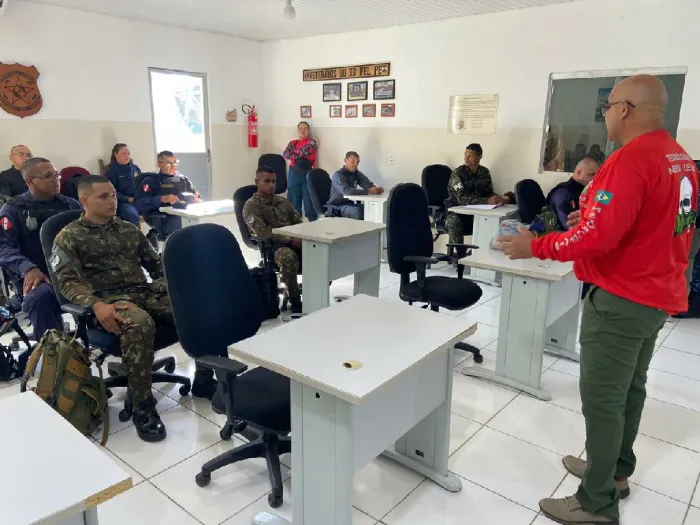 Segurança: GMM inicia curso de adestramento de cães de guerra