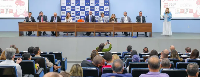 Presidente Iracema Vale, em sua fala no evento, reforçou o papel da ética como base da gestão pública