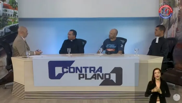 ‘Contraplano’ debate legado do Papa Francisco
