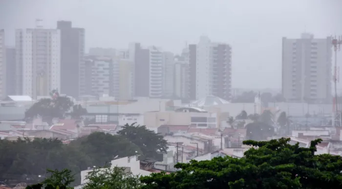Sergipe permanece com previsão de chuvas intensas