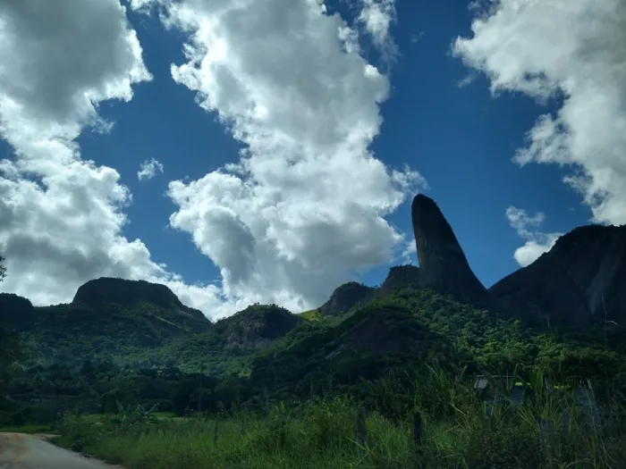 Projeto valoriza Monumento Natural do Itabira com observação de pássaros e turismo comunitário