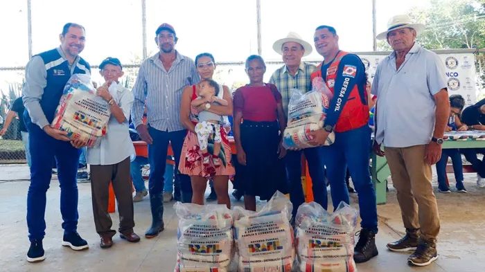Prefeitura de Rio Branco entrega alimentos na Vila Verde e reforça compromisso com ação humanitária na zona rural