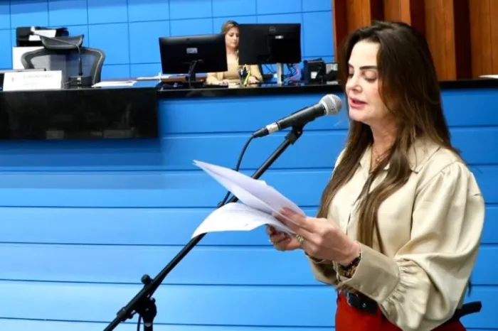 Mara Caseiro cobra pavimentação de estrada que liga Paranaíba a Goiás