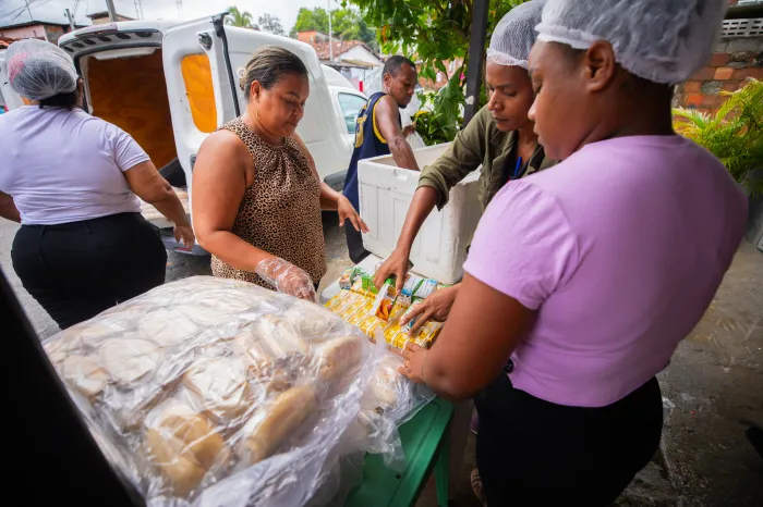 Prefeitura segue auxiliando famílias afetadas pela chuva