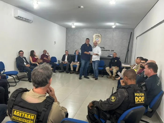 Yuri reúne forças policiais e propõe pacto contra crimes em áreas universitárias