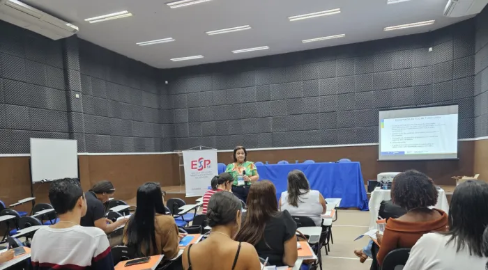 Saúde promove oficina sobre tratamento e registros da tuberculose para enfermeiros da Atenção Primária