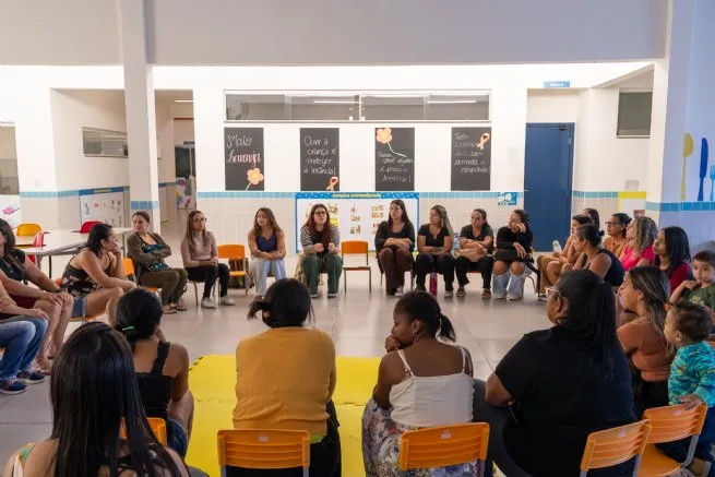 Prefeitura de São Sebastião promove roda de conversa sobre o Maio Laranja na Costa Sul