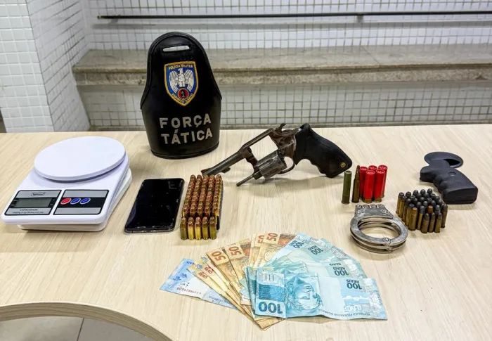 Força Tática do 7º BPM apreende revólver e munições em Jardim Campo Grande