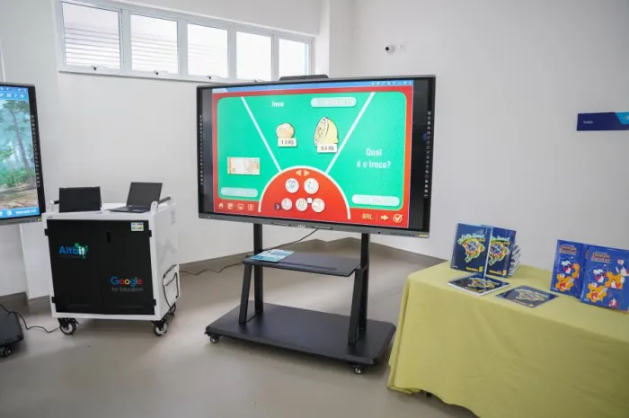 Tecnologia, inovação e formação contínua fortalecem a educação municipal de Atibaia