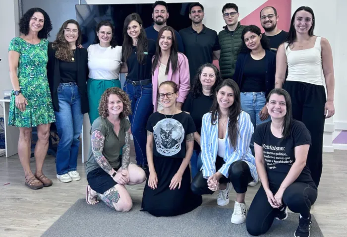 Professora dos EUA conhece pesquisas da Udesc Cefid e realiza disciplina na pós-graduação