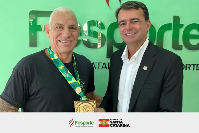 Campeão brasileiro de jiu-jítsu master celebra conquista na Fesporte
