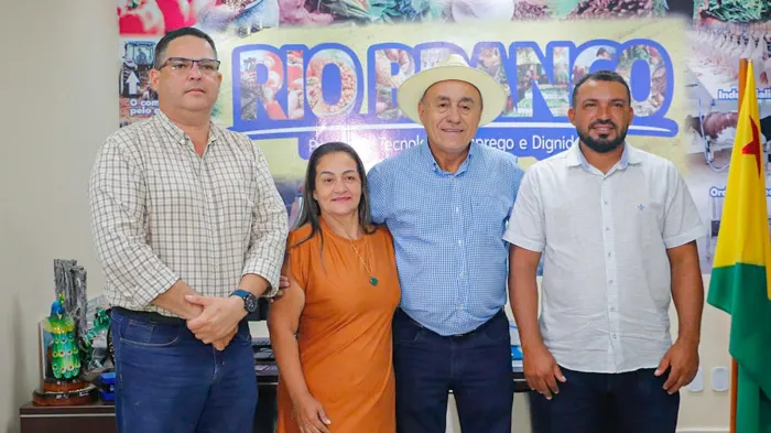 Prefeituras de Rio Branco e Jordão se reúnem para viabilizar apoio logístico intermunicipal