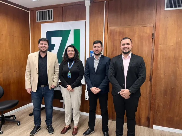 Servidores da Educação da Paraíba realizam visita técnica à Fundepar e conhecem experiências exitosas em escolas de Curitiba