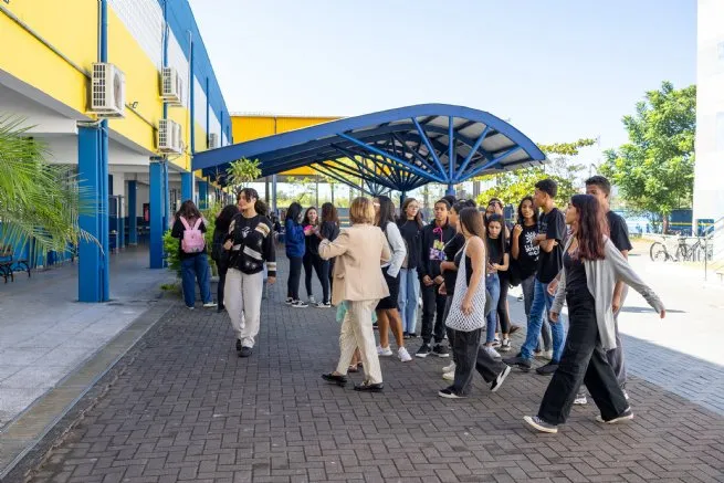 Intercâmbio entre escolas aproxima líderes estudantis e promove novas experiências na rede municipal