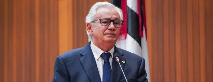 Deputado Arnaldo Melo elogiou o volume de obras executadas pelo Governo e chamou os parlamentares para a reunião da Frente de Combate à Pobreza