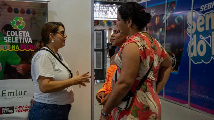 Emlur inscreve condomínios e empresas na coleta seletiva durante Feirão da Empregabilidade e Empreendedorismo