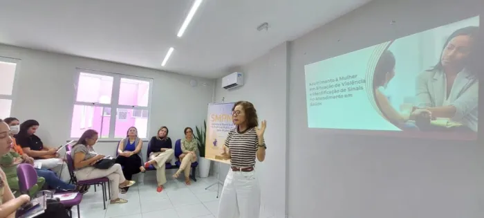 Capacitação de profissionais da saúde aprimora atendimento às mulheres em situação de violência