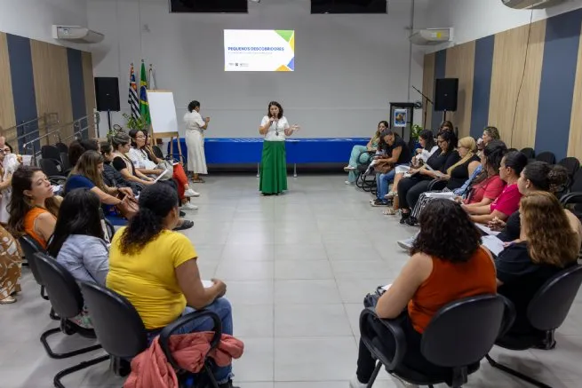 Professores da Educação Infantil participam de HTPC Regional com foco no projeto 