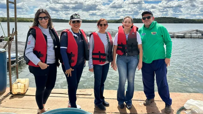 Aged e Uema acompanham vacinação de peixes da espécie tilápia no município de São João dos Patos