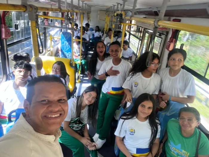 Sustentabilidade e empreendedorismo: estudantes de Buriti dos Lopes visitam Usina Eólica em Luís Correia