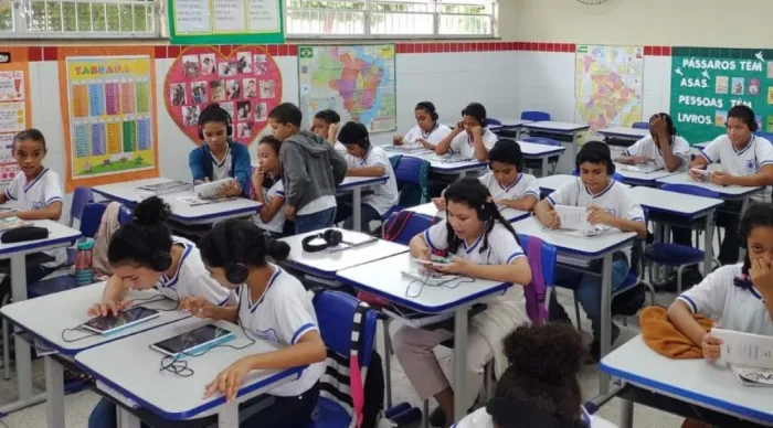 Programa do Governo de Sergipe já distribuiu 53 mil tablets a estudantes da rede de ensino estadual