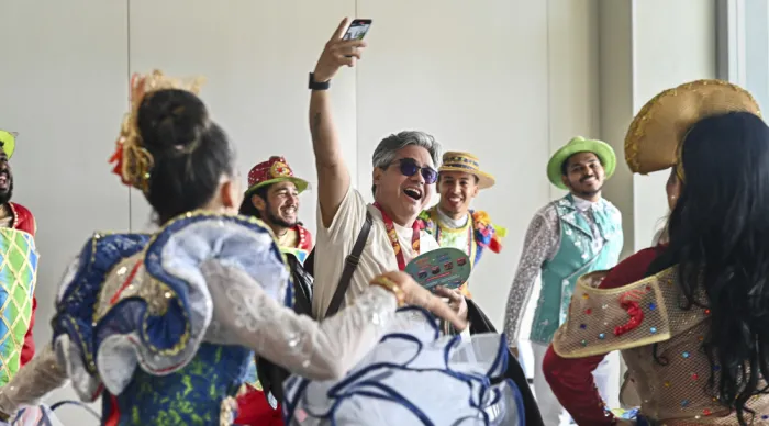 Governo de Sergipe recebe turistas com muito forró e alegria