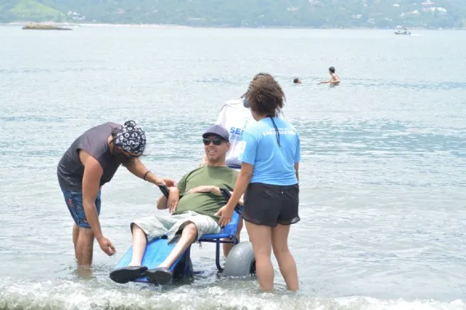 Prefeitura de São Sebastião tem atendimento por agendamento no programa Praia Acessível no período do inverno