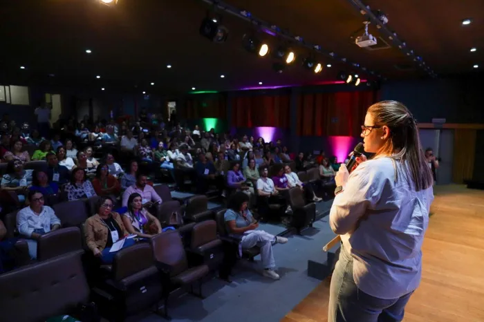 Vice-prefeita Dayse Silva participa de lançamento do protocolo de atendimento a crianças e adolescentes vítimas de violência