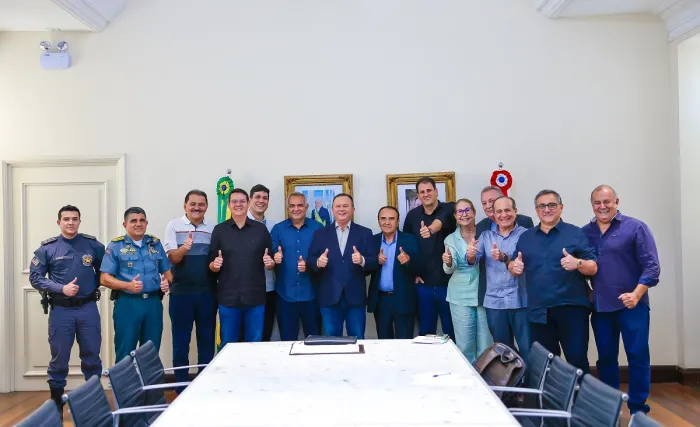 Brandão atinge a marca de 100 prefeitas e prefeitos atendidos