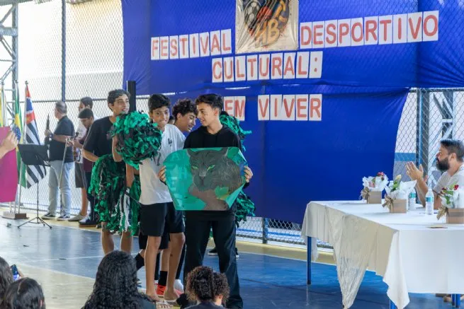 Escola Municipal Henrique Botelho realiza 1º Festival Desportivo Cultural ‘Bem Viver’ com integração entre estudantes e professores